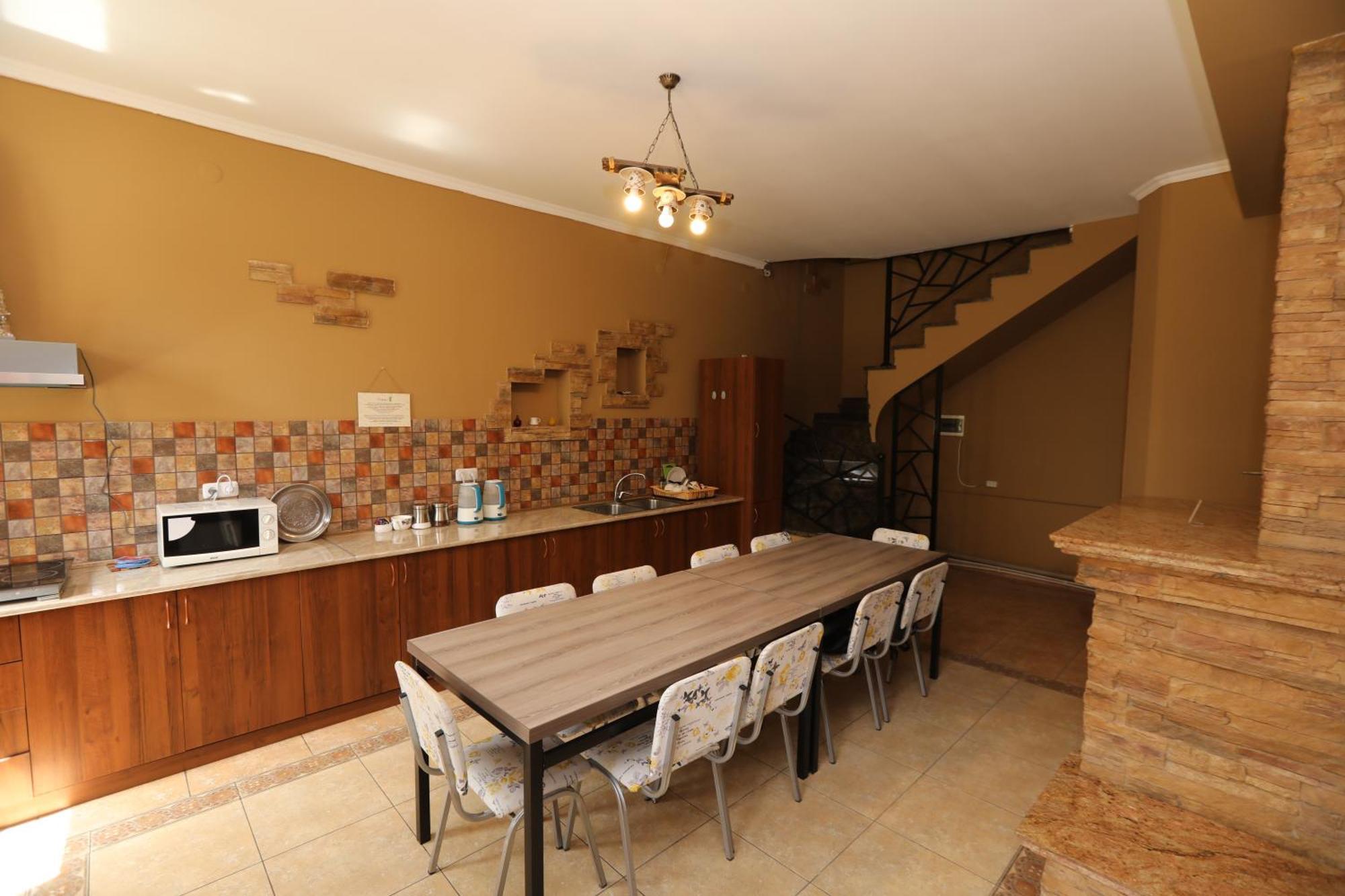 Popock Baghramyan Bed and Breakfast Jerevan Buitenkant foto