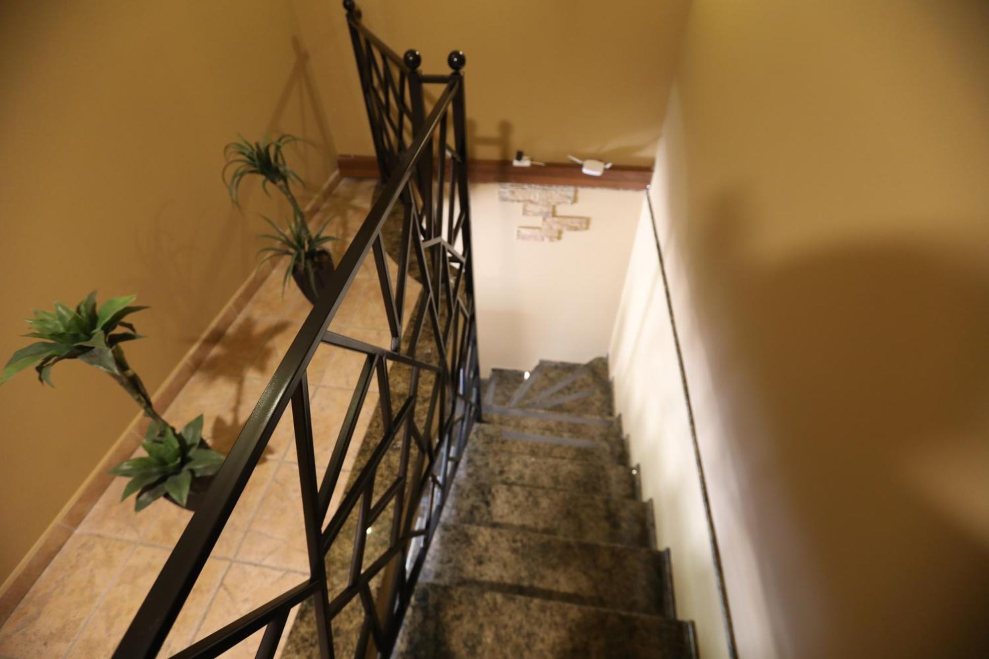 Popock Baghramyan Bed and Breakfast Jerevan Buitenkant foto