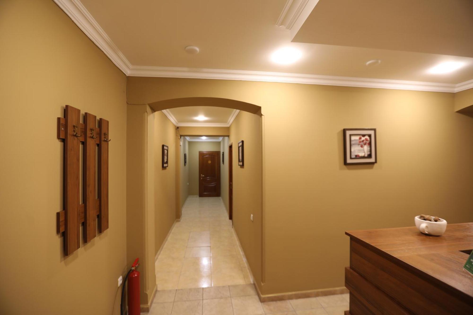 Popock Baghramyan Bed and Breakfast Jerevan Buitenkant foto