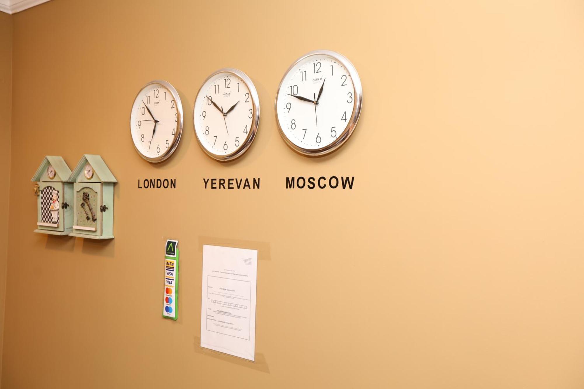 Popock Baghramyan Bed and Breakfast Jerevan Buitenkant foto