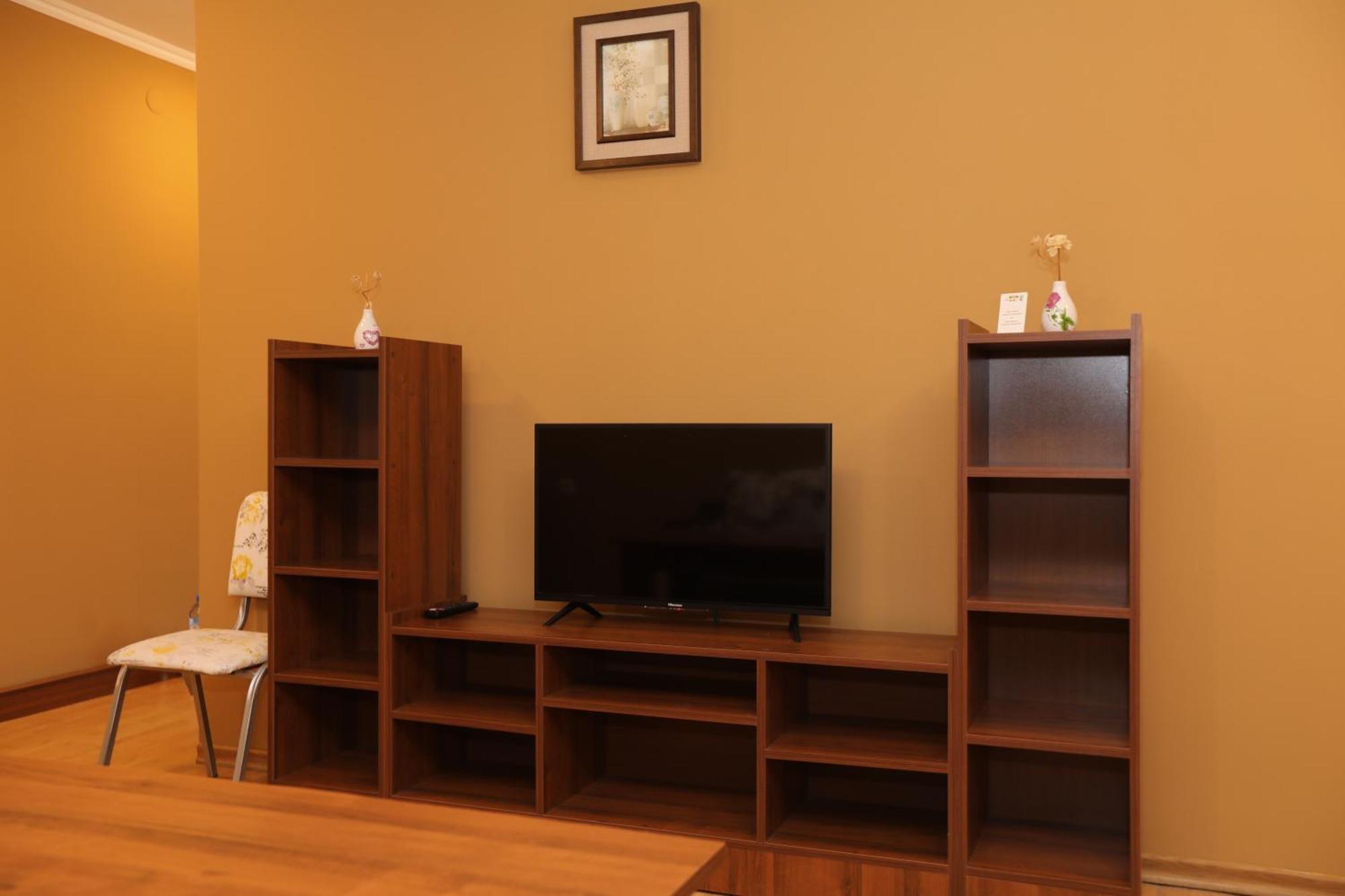 Popock Baghramyan Bed and Breakfast Jerevan Buitenkant foto