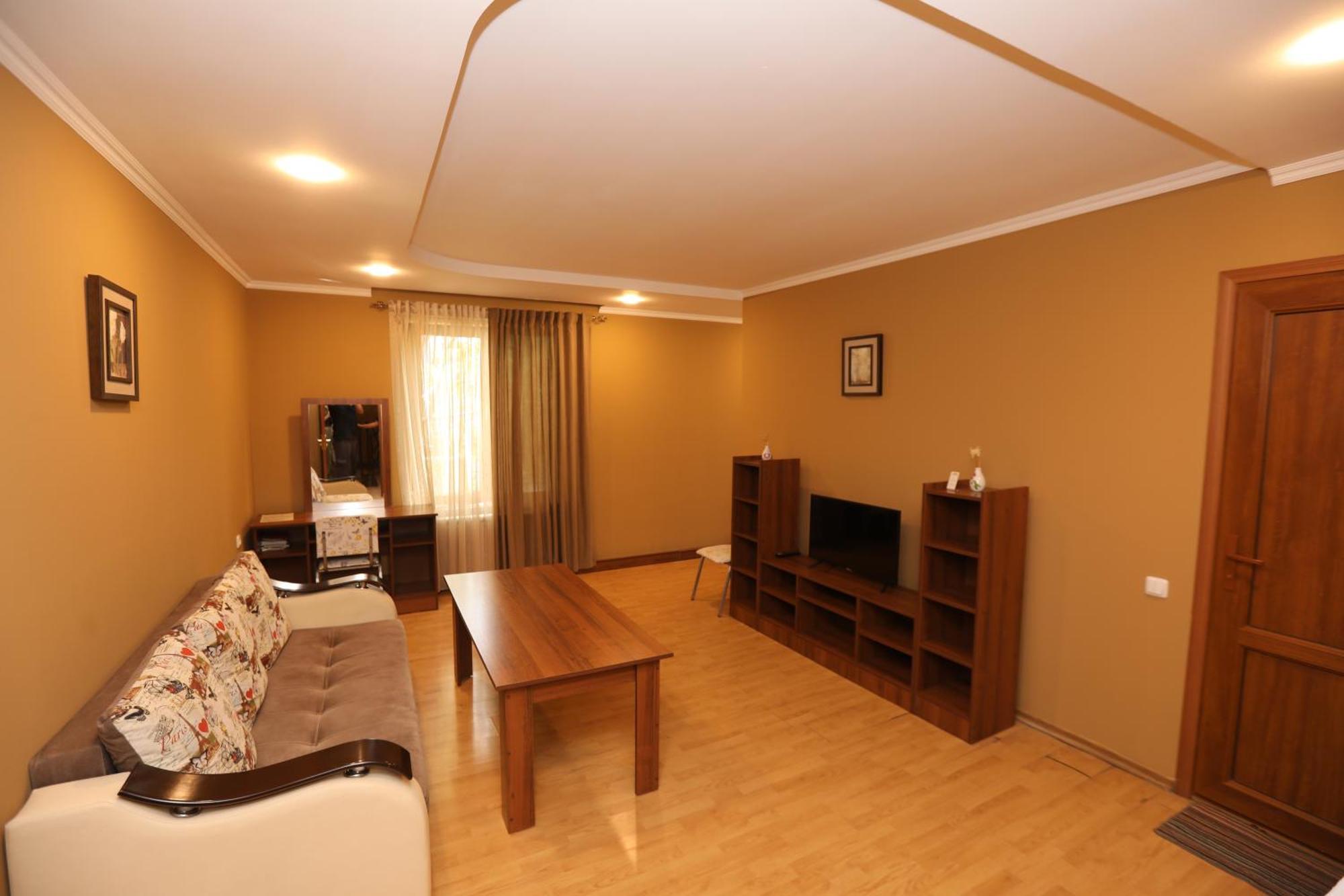 Popock Baghramyan Bed and Breakfast Jerevan Buitenkant foto